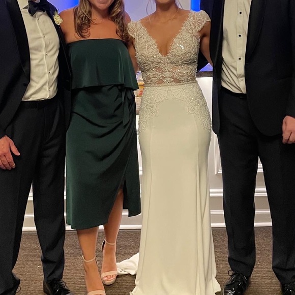 Lovers + Friends Violet Midi Dress in Emerald - Picture 3 of 3